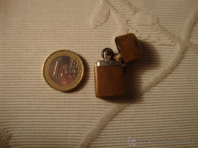 Mecheros: ANTIGUO RARO MECHERO MINIATURA DE METAL, TIPO ZIPPO, BUEN ESTADO.