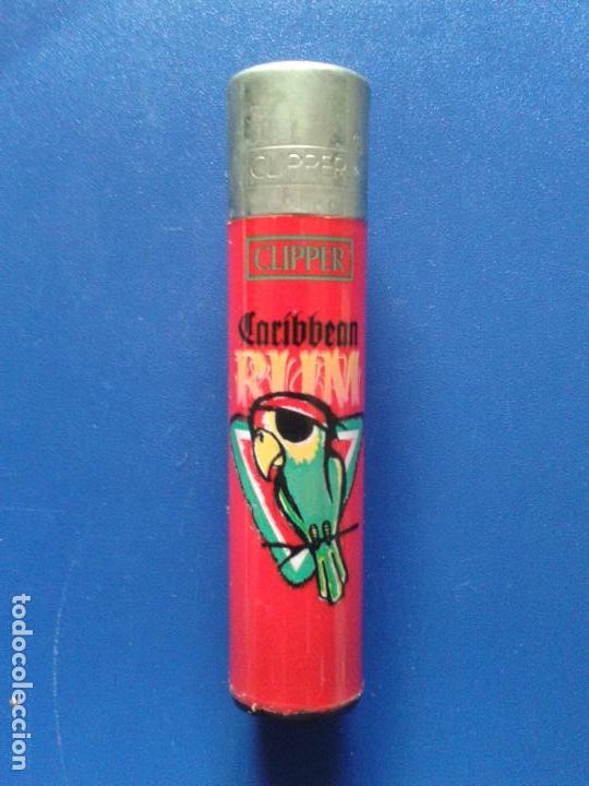 Mecheros: MECHERO ENCENDEDOR CLIPPER ROJO , CARIBBEAN RUM LORO PIRATA