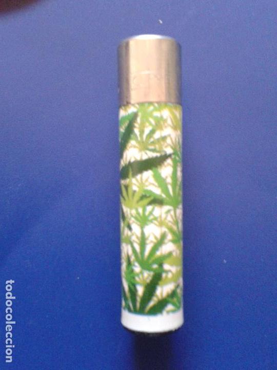 Mecheros: MECHERO ENCENDEDOR CLIPPER BLANCO MARIHUANA MARIGUANA , FONDO DE HOJAS