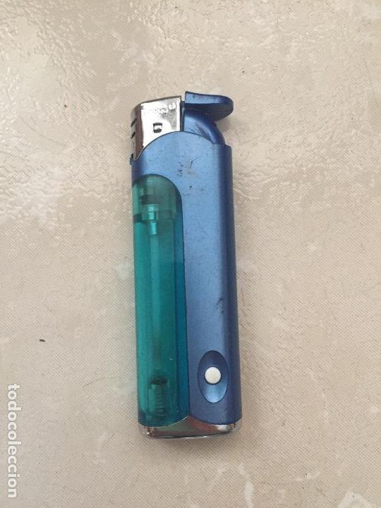 Mecheros: MECHERO CON LUZ AZUL - Foto 1