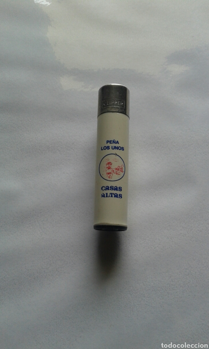 Mecheros: Mechero clipper, rascador redondo.
