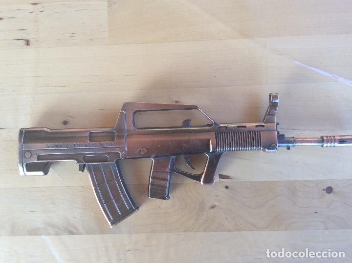 Mecheros: Mechero de colecci&oacute;n rifle automatico - Foto 1