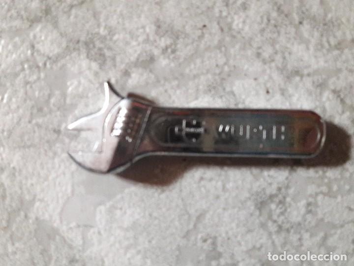 Mecheros: mechero de metal llave inglesa. - Foto 1
