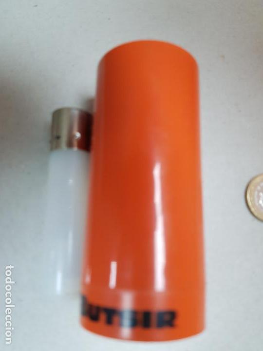 Mecheros: Mechero clipper blanco con funda de butsir - Foto 2