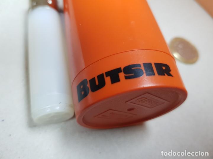 Mecheros: Mechero clipper blanco con funda de butsir - Foto 3