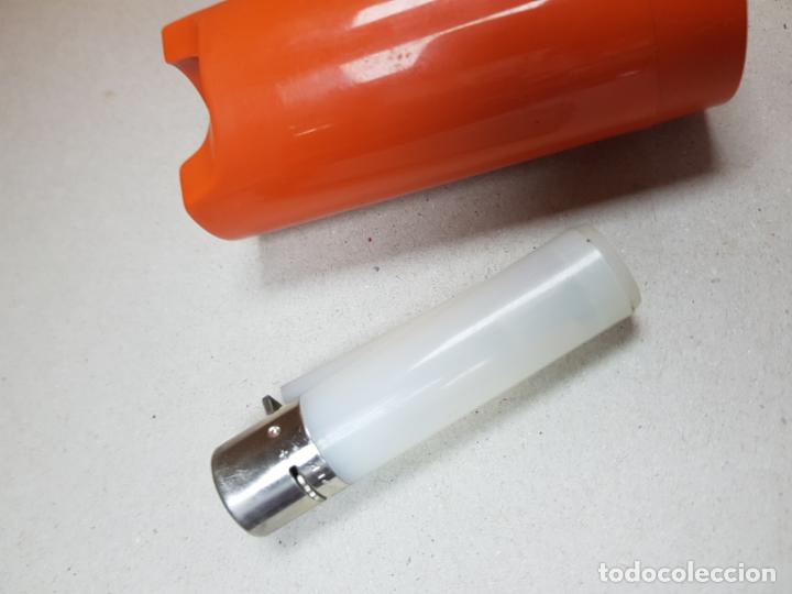 Mecheros: Mechero clipper blanco con funda de butsir - Foto 10