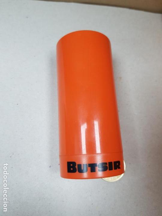 Mecheros: Mechero clipper blanco con funda de butsir - Foto 11