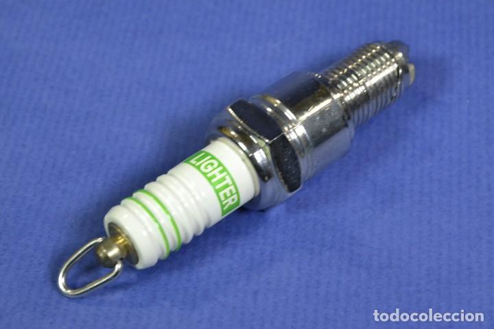Mecheros: Mechero con forma de bujia - Foto 2