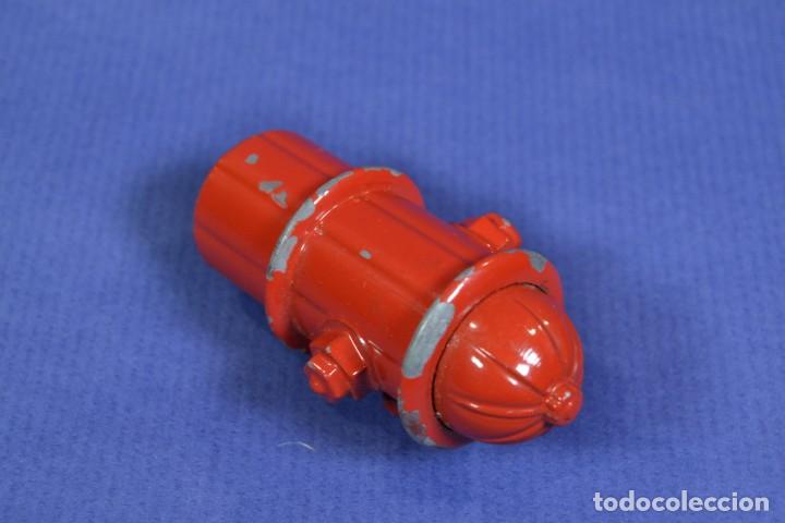 Mecheros: Mechero con forma de boca de incendios - Foto 2