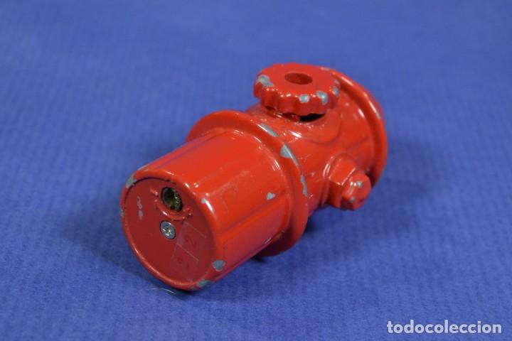 Mecheros: Mechero con forma de boca de incendios - Foto 3