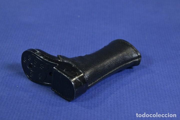 Mecheros: Mechero con forma de bota - Foto 3