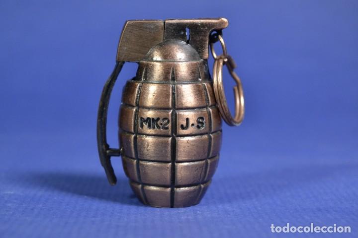 Mecheros: Mechero llavero con forma de granada 2 - Foto 5
