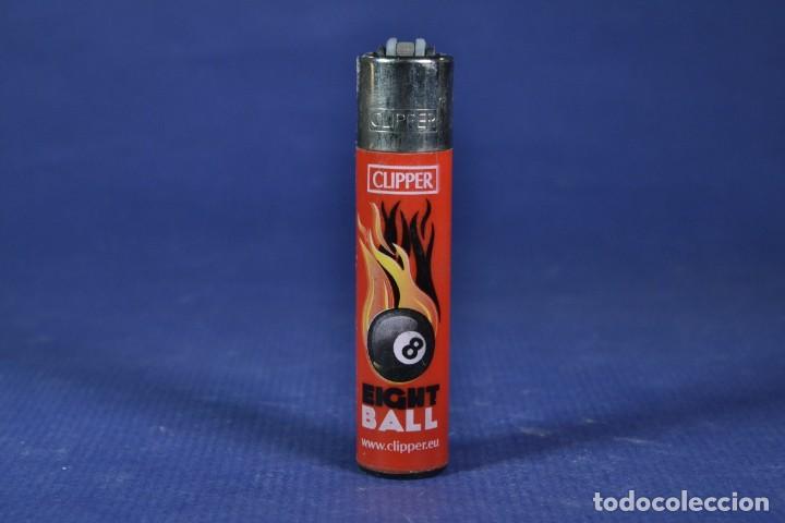 Mecheros: Clipper rojo con bola 8 en llamas - Foto 1