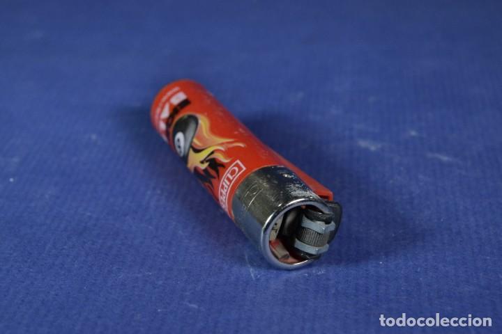 Mecheros: Clipper rojo con bola 8 en llamas - Foto 2