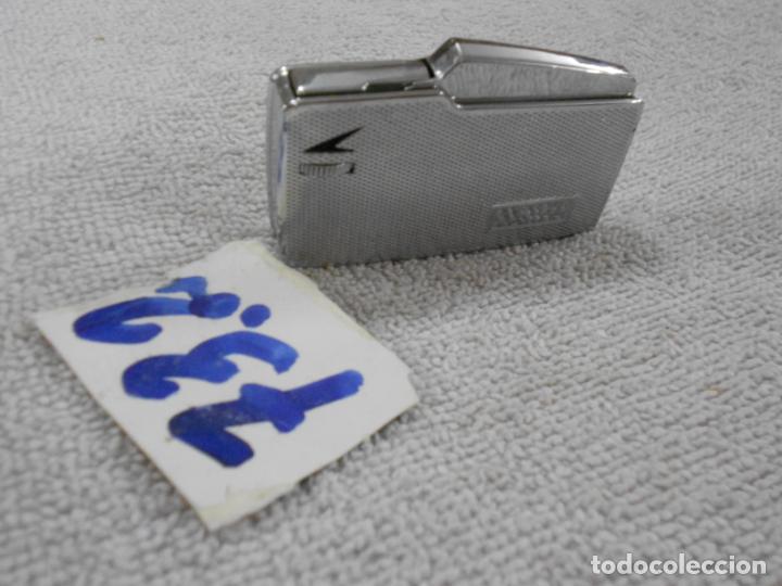 Mecheros: ANTIGUO MECHERO VINTAGE - Foto 1
