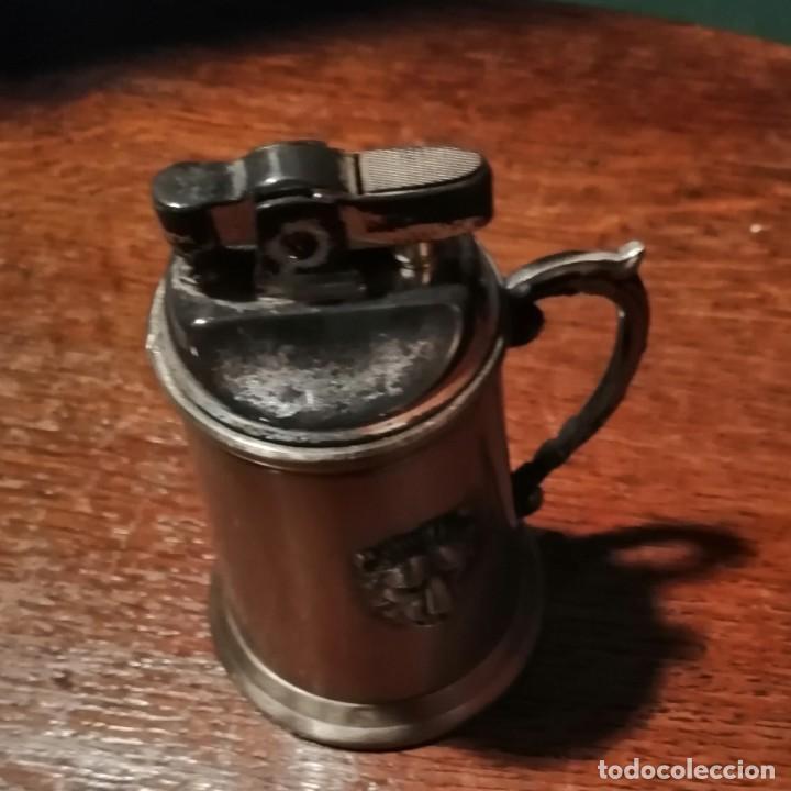 Mecheros: ANTIGUO ENCENDEDOR DE MESA CON CABEZA DE LEON - Foto 2