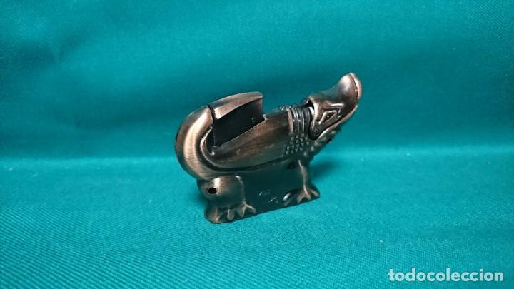 Mecheros: MECHERO DE COLECCI&Oacute;N, COCODRILO - Foto 2