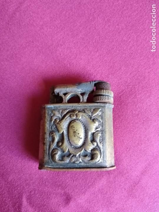 Mecheros: Antiguo mechero. Sin funcionar - Foto 2