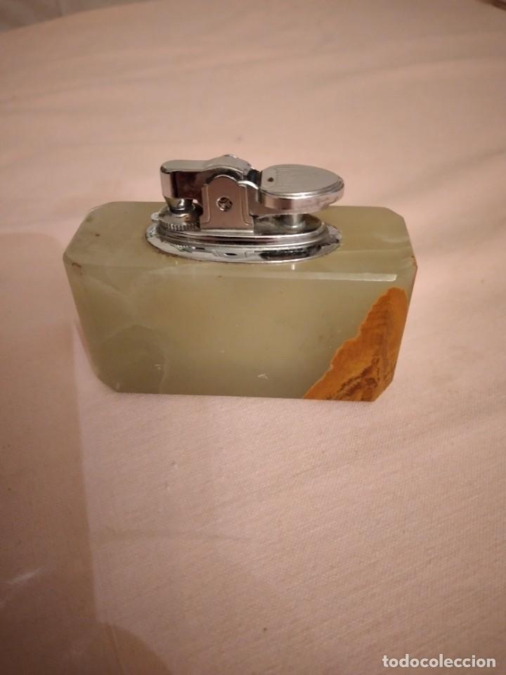 Mecheros: ANTIGUO MECHERO DE MESA HECHO EN ONIX DE CHISPA. - Foto 1