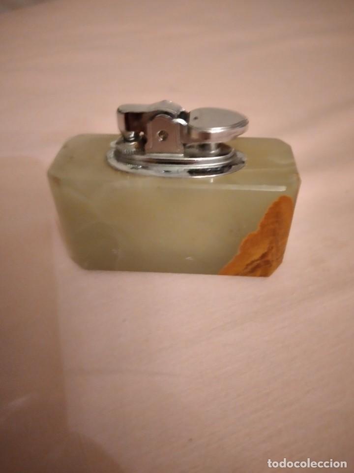 Mecheros: ANTIGUO MECHERO DE MESA HECHO EN ONIX DE CHISPA. - Foto 2