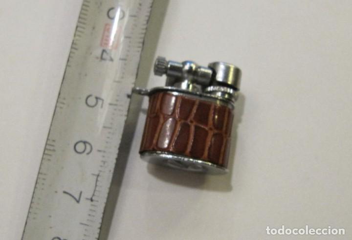 Mecheros: MECHERO EN MINIATURA - 2 CM. - Foto 1