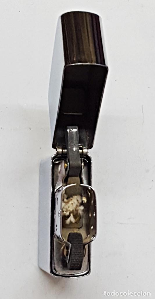 Mecheros: Mechero tipo Zippo plateado. - Foto 6