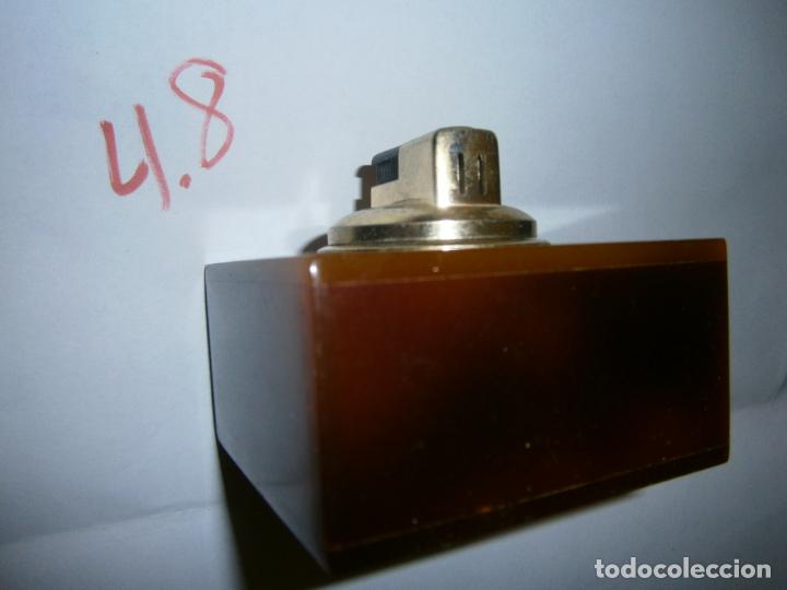 Mecheros: ANTIGUO MECHERO VINTAGE CON BASE - Foto 3