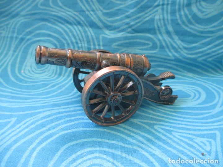 Mecheros: ANTIGUO MECHERO FORMA CA&Ntilde;ON - Foto 1