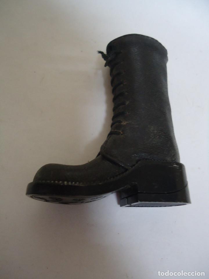 Mecheros: MECHERO DE GAS CON FORMA DE BOTA. -- 16 - Foto 1