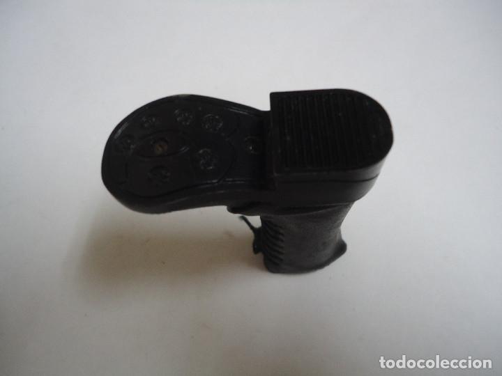 Mecheros: MECHERO DE GAS CON FORMA DE BOTA. -- 16 - Foto 2