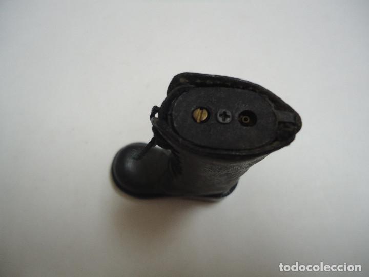 Mecheros: MECHERO DE GAS CON FORMA DE BOTA. -- 16 - Foto 3