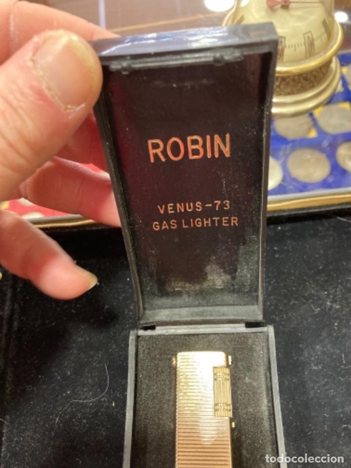 Mecheros: Antiguo mechero robin - Foto 2