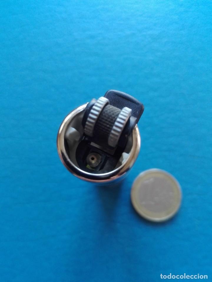 Mecheros: MECHERO CLIPPER - ALIEN CON MARIHUANA - (USADO - FUNCIONA) - Foto 2