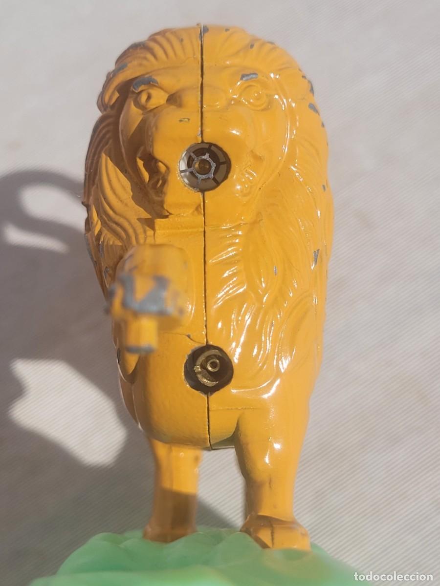 Mecheros: Encendedor vintage con forma de le&oacute;n. - Foto 6