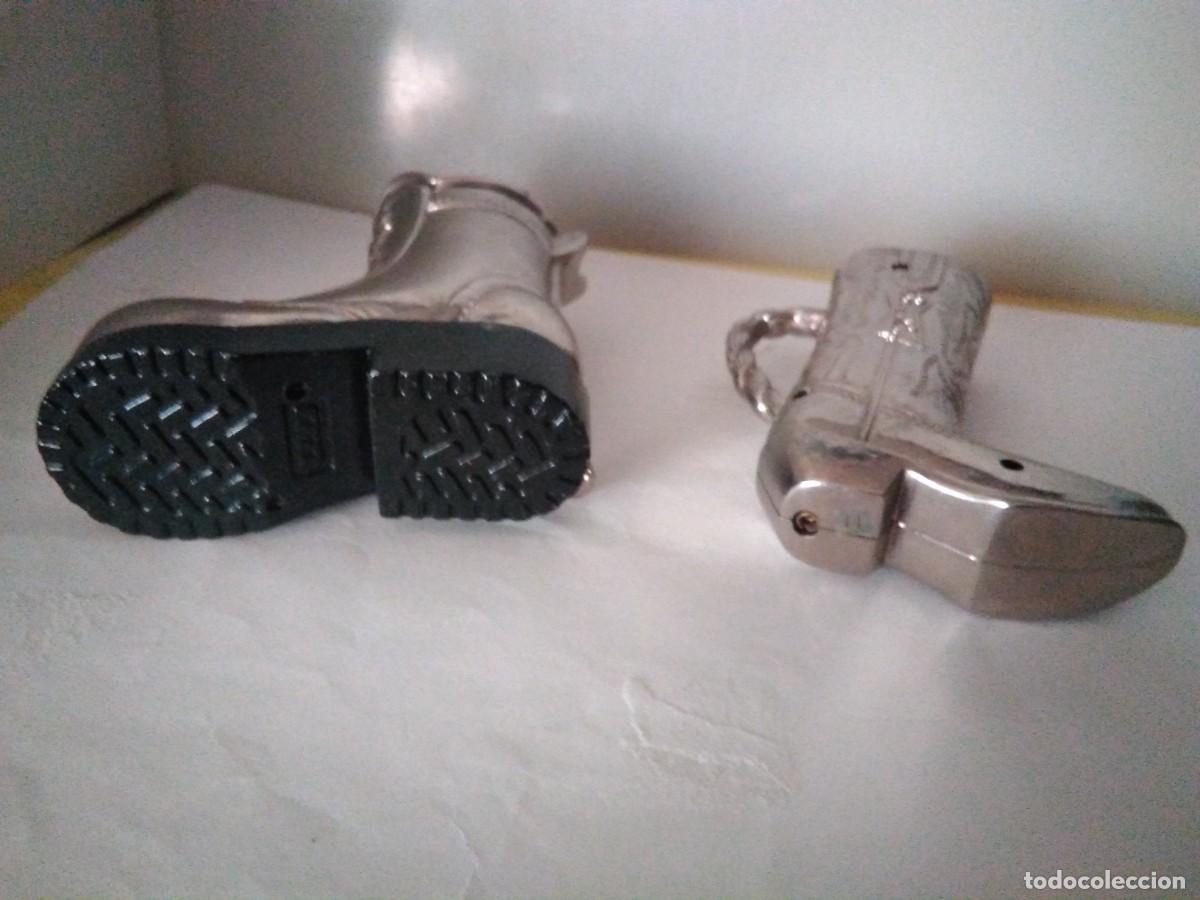 Mecheros: Dos botas mechero de coleccion - Foto 2