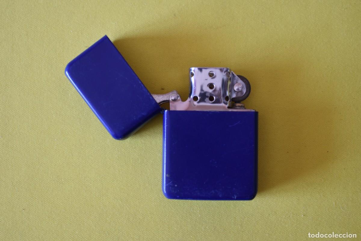 Mecheros: Mechero azul tipo Zippo. Atomic - Foto 1