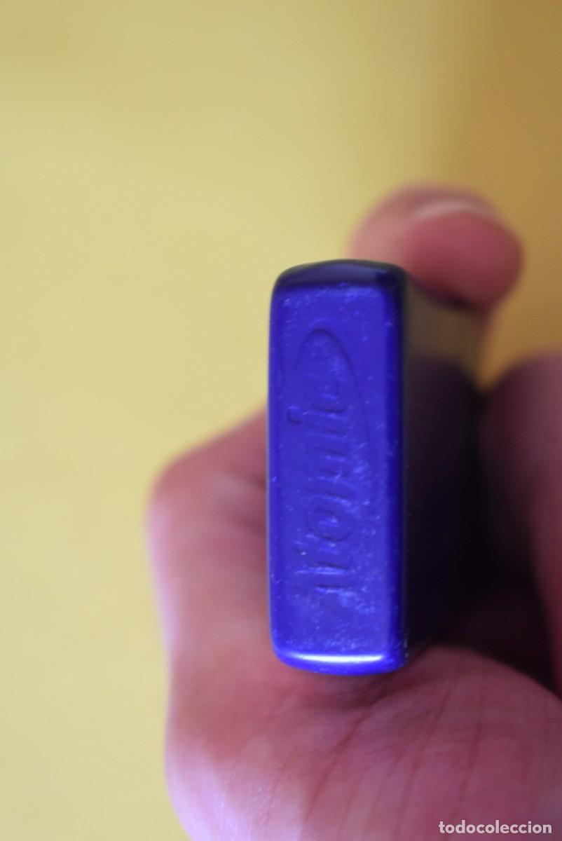 Mecheros: Mechero azul tipo Zippo. Atomic - Foto 3