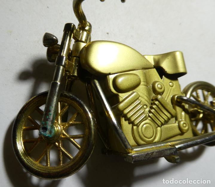 Mecheros: Bonito mechero en forma de moto, funciona - Foto 3