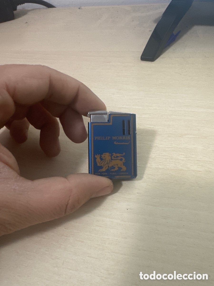Mecheros: ESTAMOS LIQUIDANDO. Philip Morris mechero - Foto 1