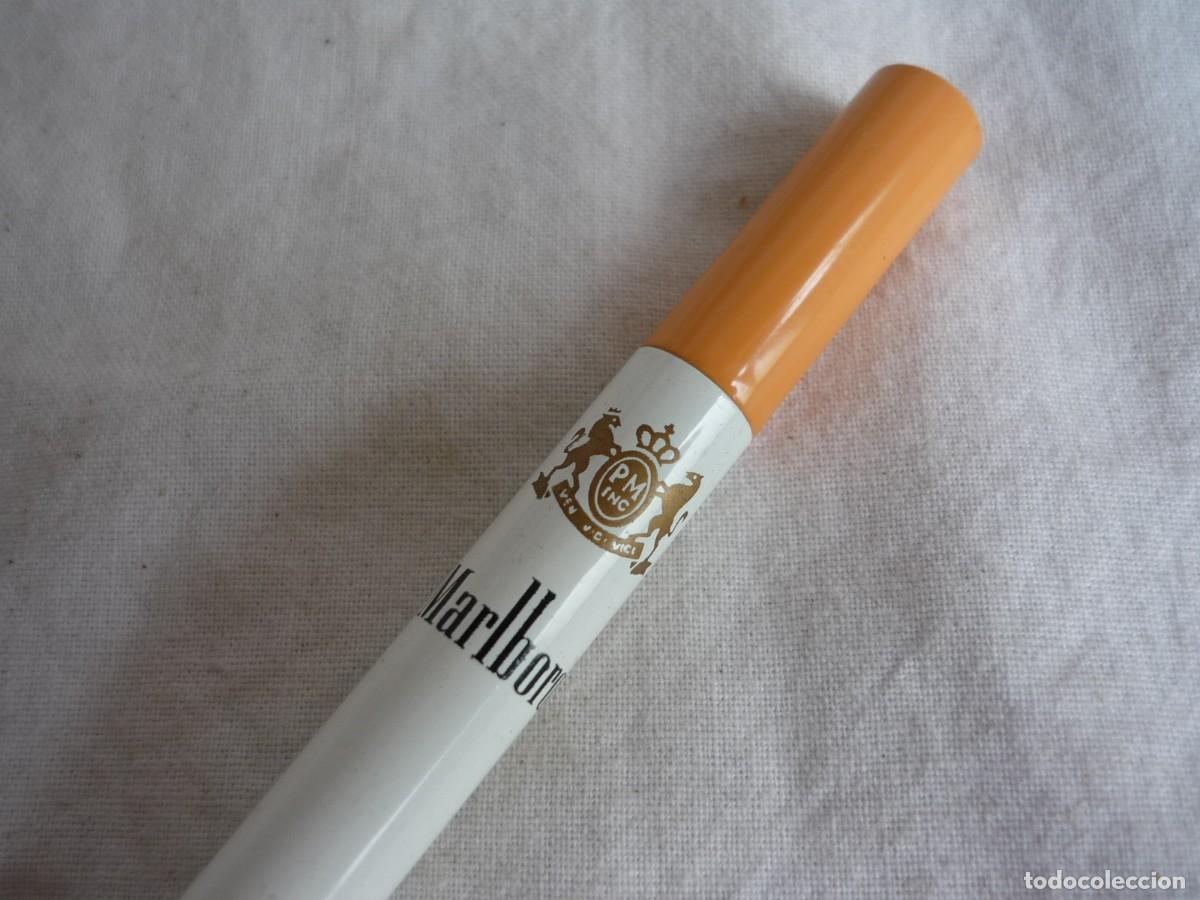 Mecheros: Mechero en forma de cigarrillo Marlboro - Foto 2