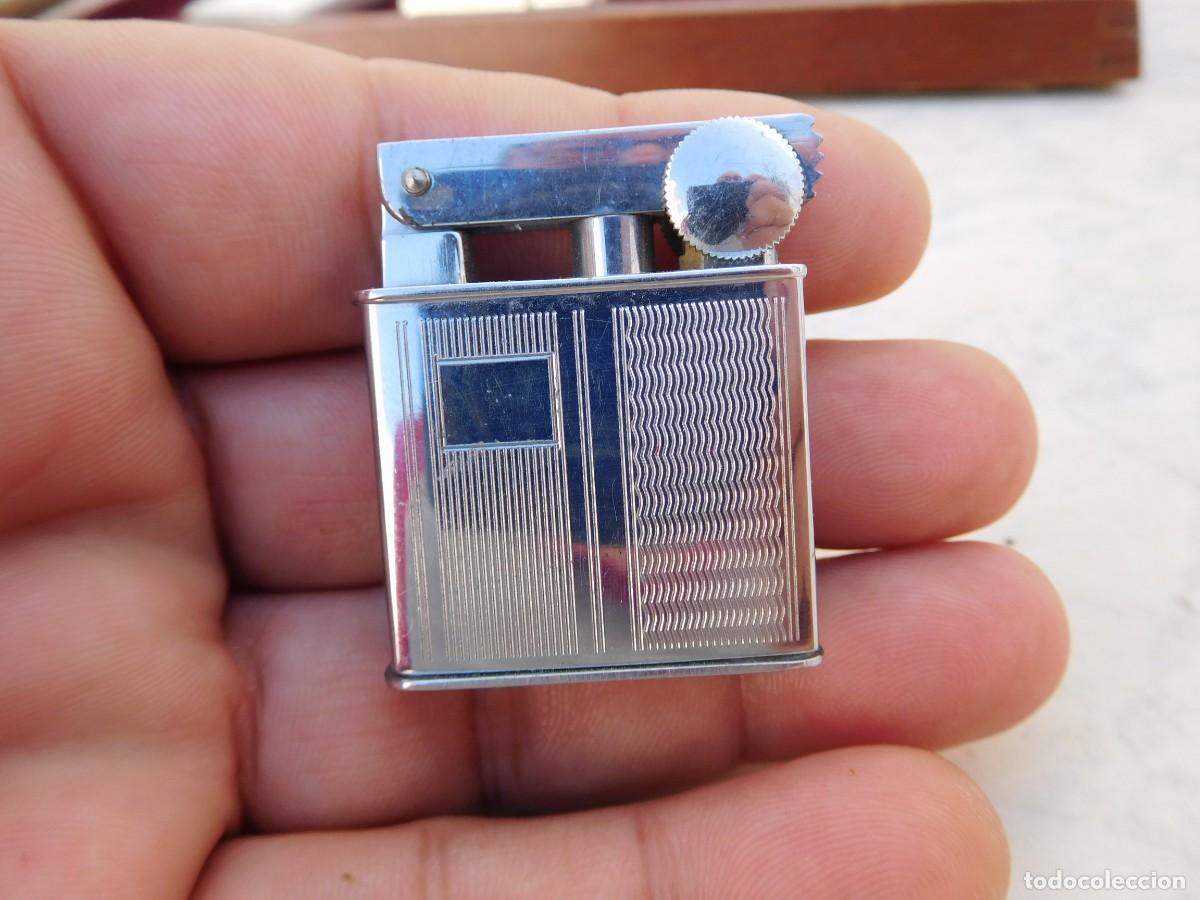 Mecheros: Encendedor de gasolina antiguo Atom (Funciona) - Foto 2