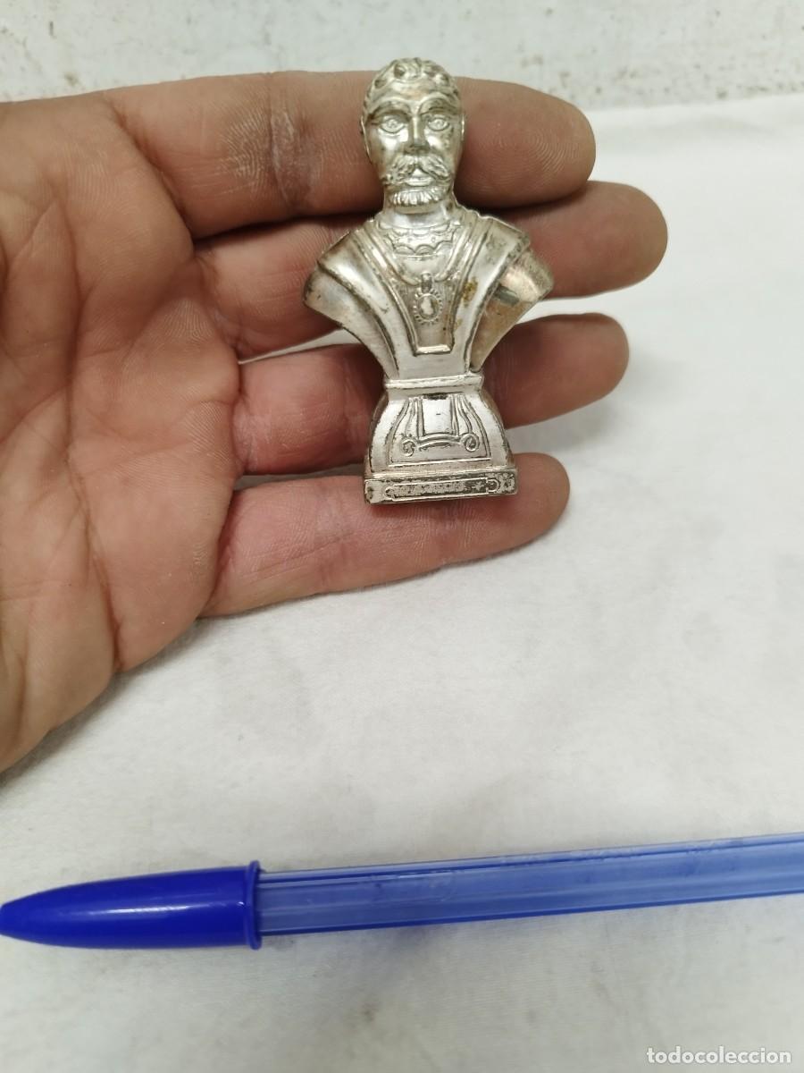 Mecheros: Mechero autom&aacute;tico, forma de busto de hombre a identificar. Funciona. - Foto 2