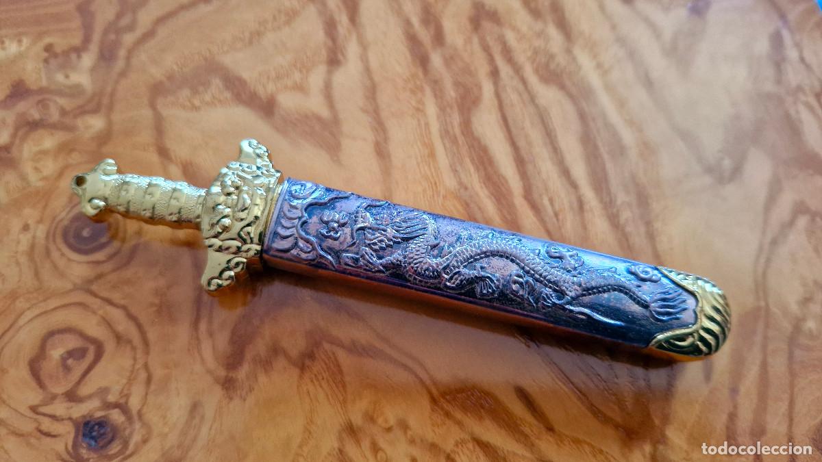 Mecheros: Mechero en Forma de Espada Dragon - Foto 1