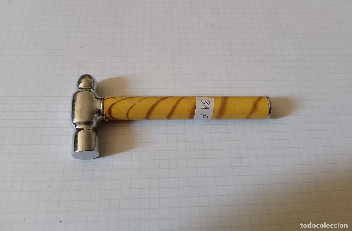 Mecheros: Mechero en forma de martillo - Foto 1
