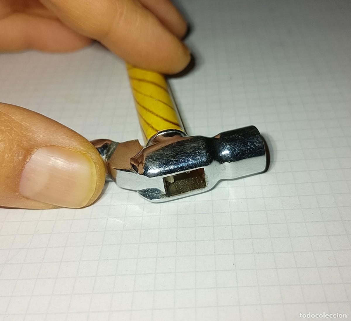 Mecheros: Mechero en forma de martillo - Foto 3
