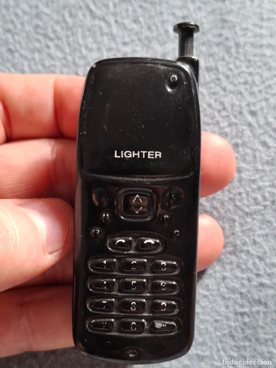 Mecheros: Mechero de metal con forma de tel&eacute;fono - Foto 1