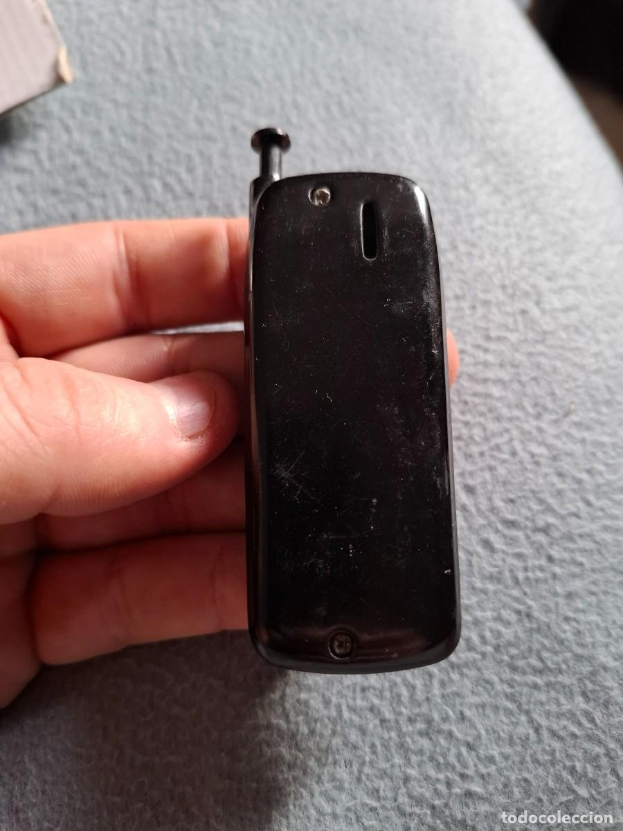 Mecheros: Mechero de metal con forma de tel&eacute;fono - Foto 3