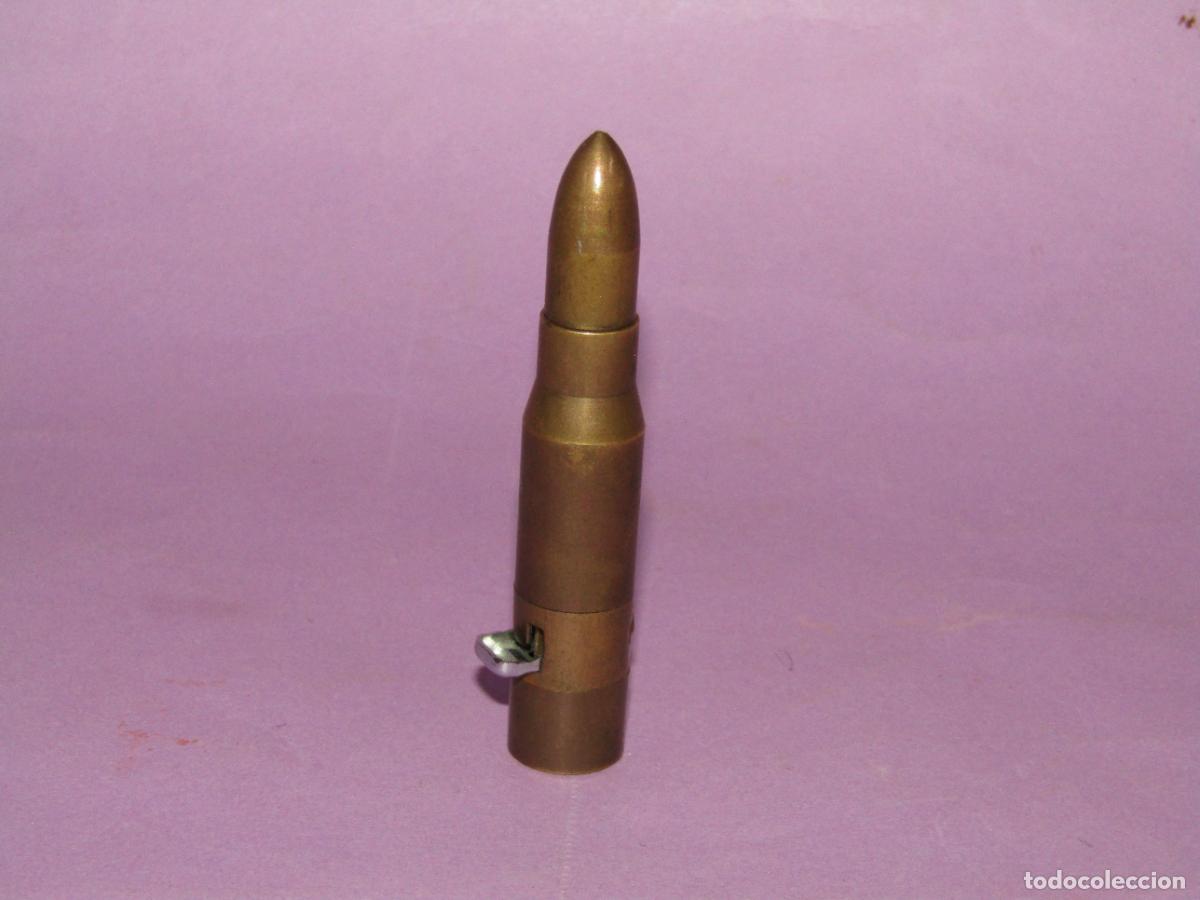 Mecheros: Antiguo Mechero Encendedor con Forma de Bala - Foto 1