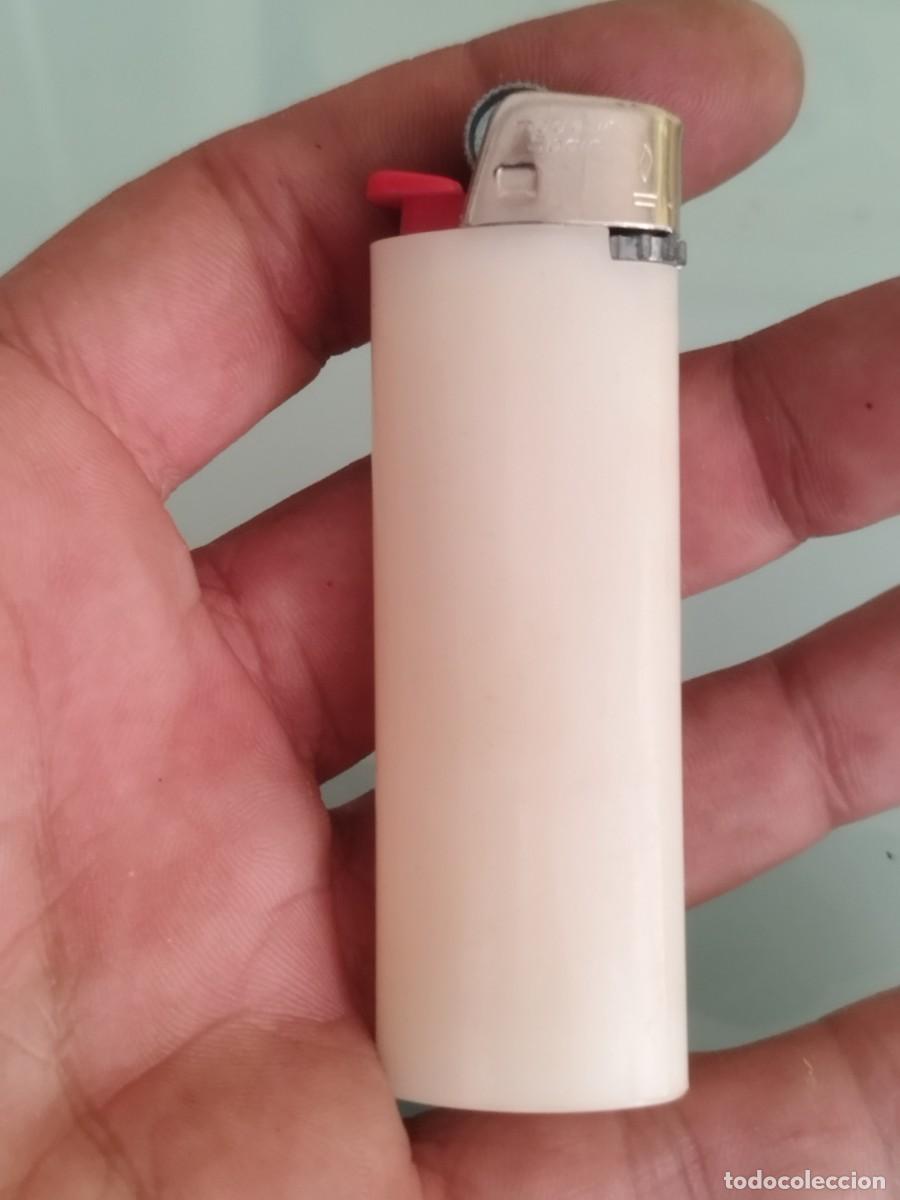 Mecheros: Mechero Bic, del Museo del Ej&eacute;rcito. Sin gas. - Foto 3