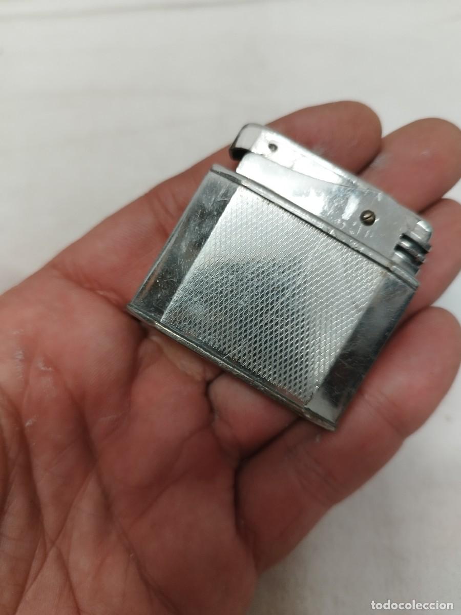 Mecheros: Antiguo mechero Augusto Automatic. Sin probar. - Foto 3